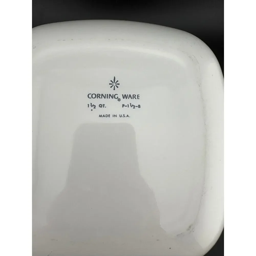 Cornflower Blue by Corning -  1.5 Quart Square Casserole No Lid